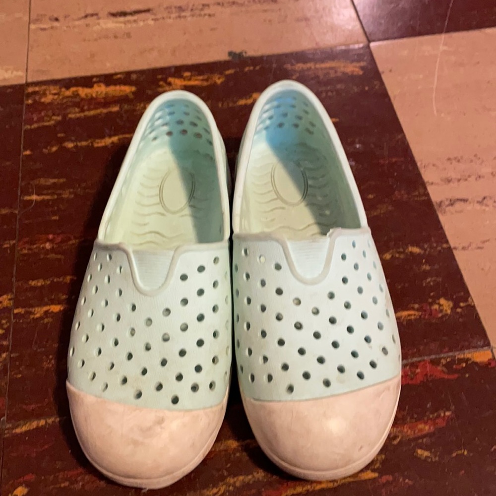 Foam water shoes